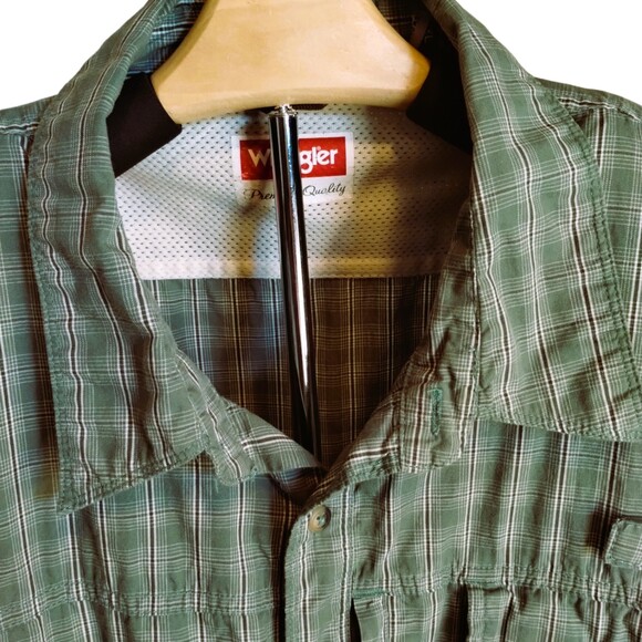 Wrangler Men's Breathable Fishing Shirt - Medium, Green Plaid, Pockets & Mesh 2X - Picture 6 of 8